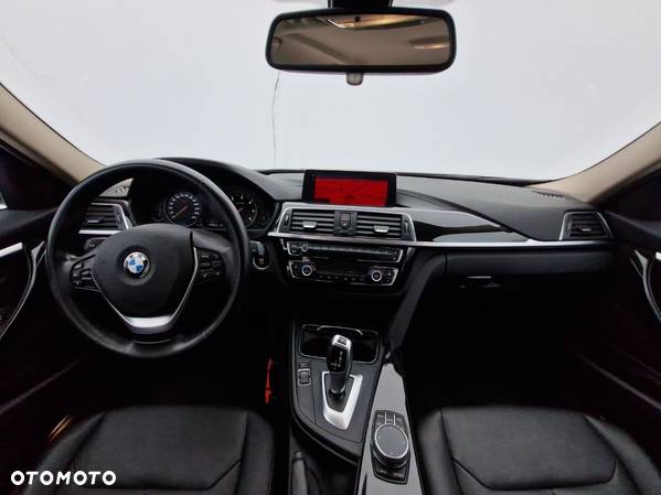 BMW Seria 3 318d Luxury Line - 17