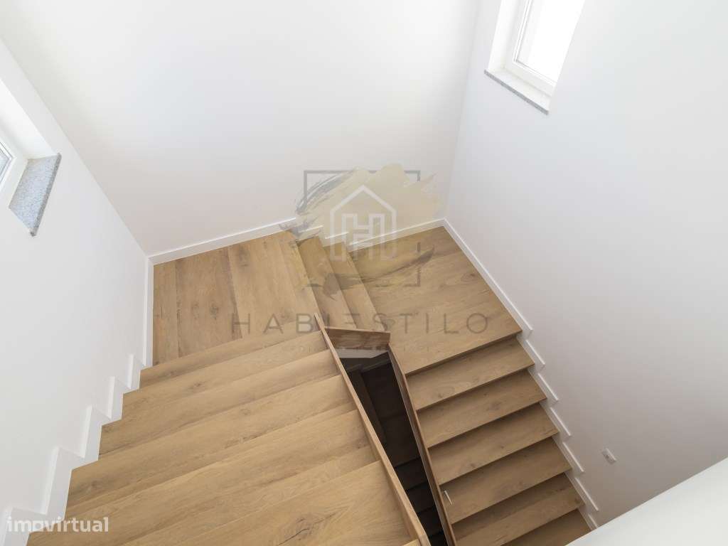 Moradias novas situadas na zona histórica de Azeitão-23