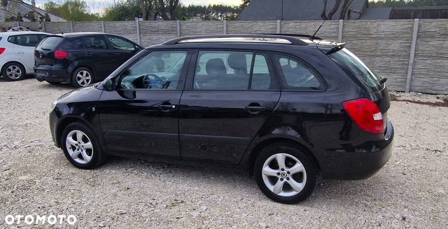 Skoda Fabia 1.6 16V Combi Elegance - 5