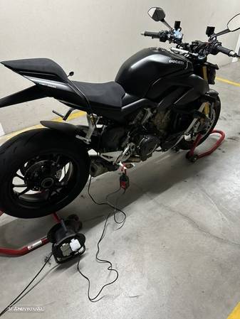 Ducati Streetfighter V4S - 15