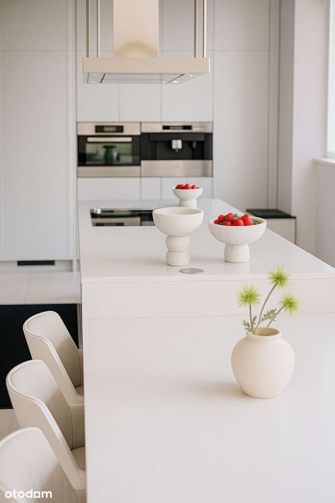 Willa z basenem i dużym ogrodem w Wilanowie-4