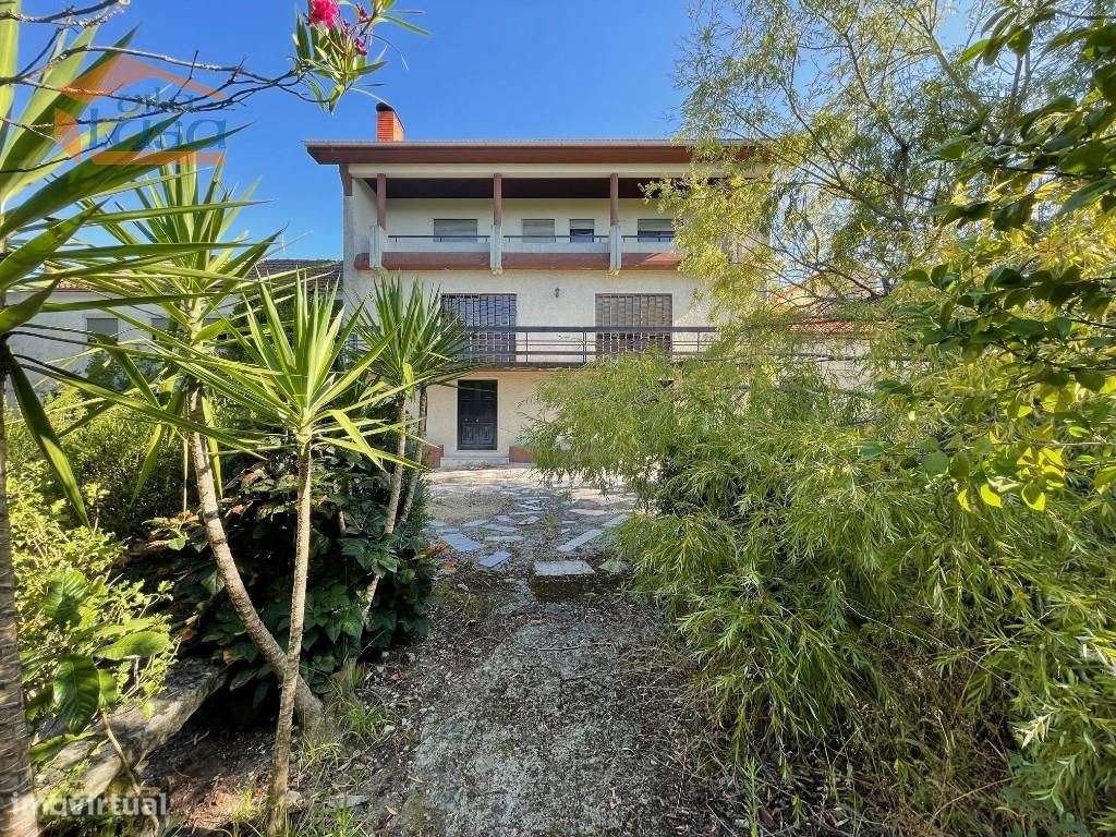 Prédio misto com moradia de 330m2 e terreno com 35000m2 em Mangualde - Grande imagem: 5/14