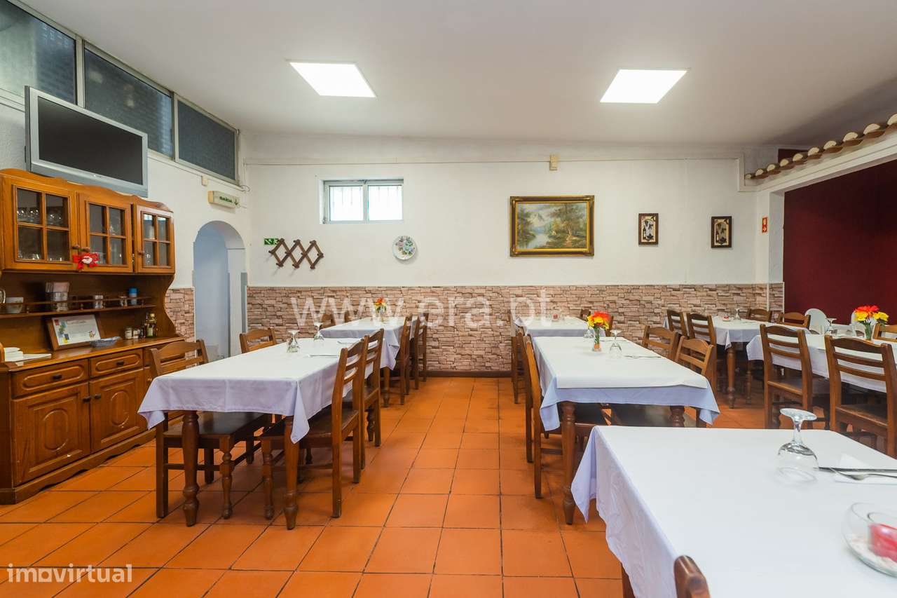 Trespasse - Restaurante / Café em Odivelas-30
