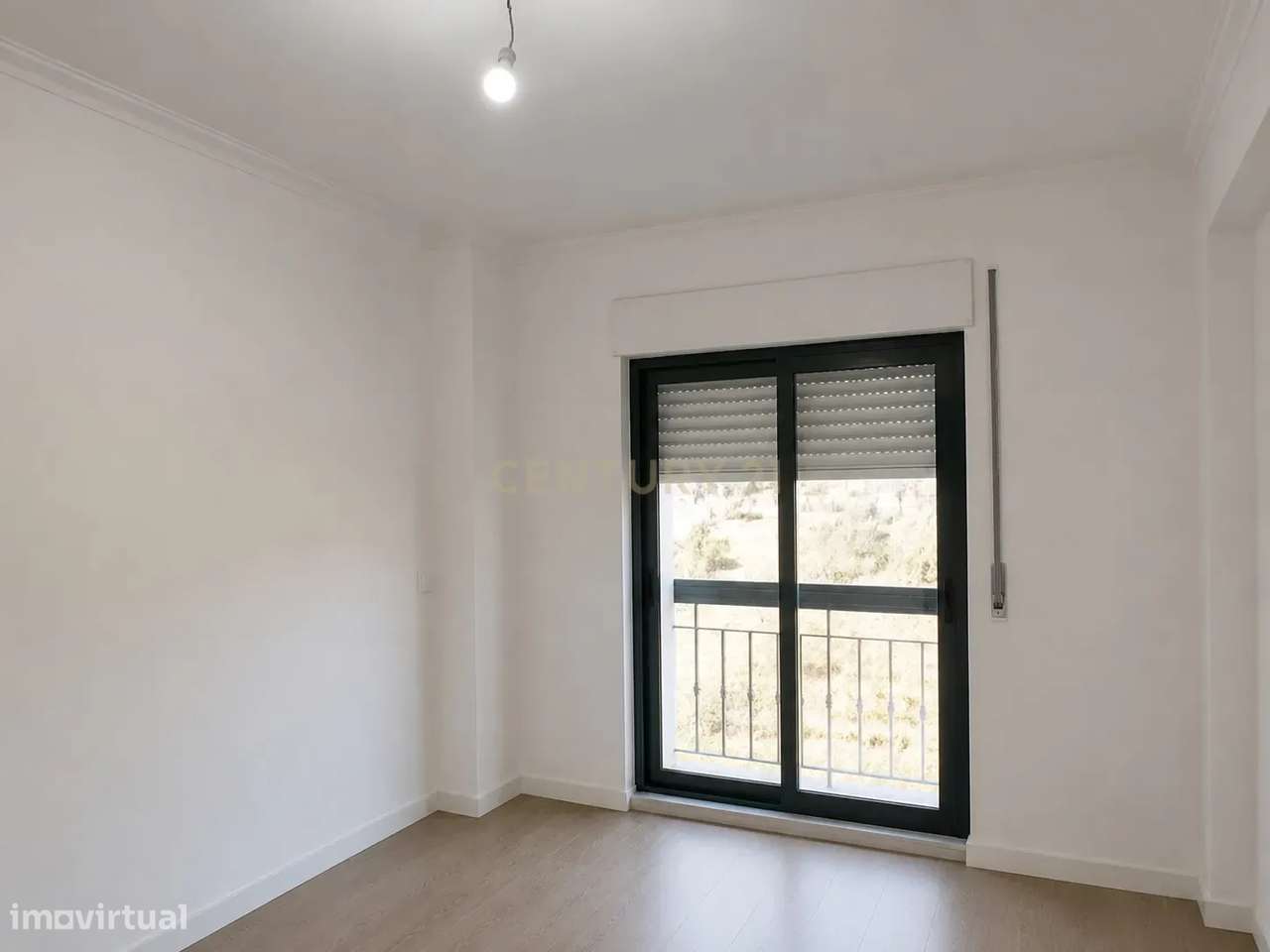 Apartamento T2 Remodelado | Massamá Norte-5