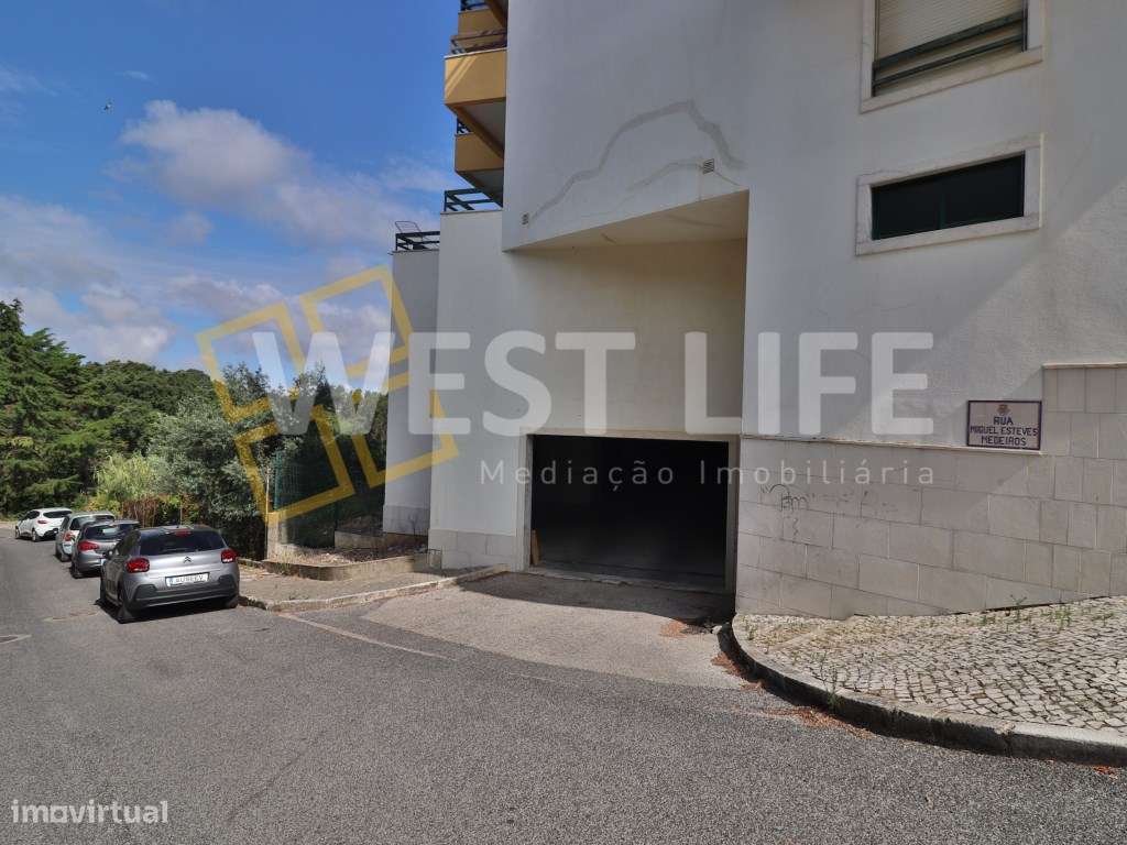 Garagem de 25 m² | Ideal para Arrumos ou Armazém | Mafra-3