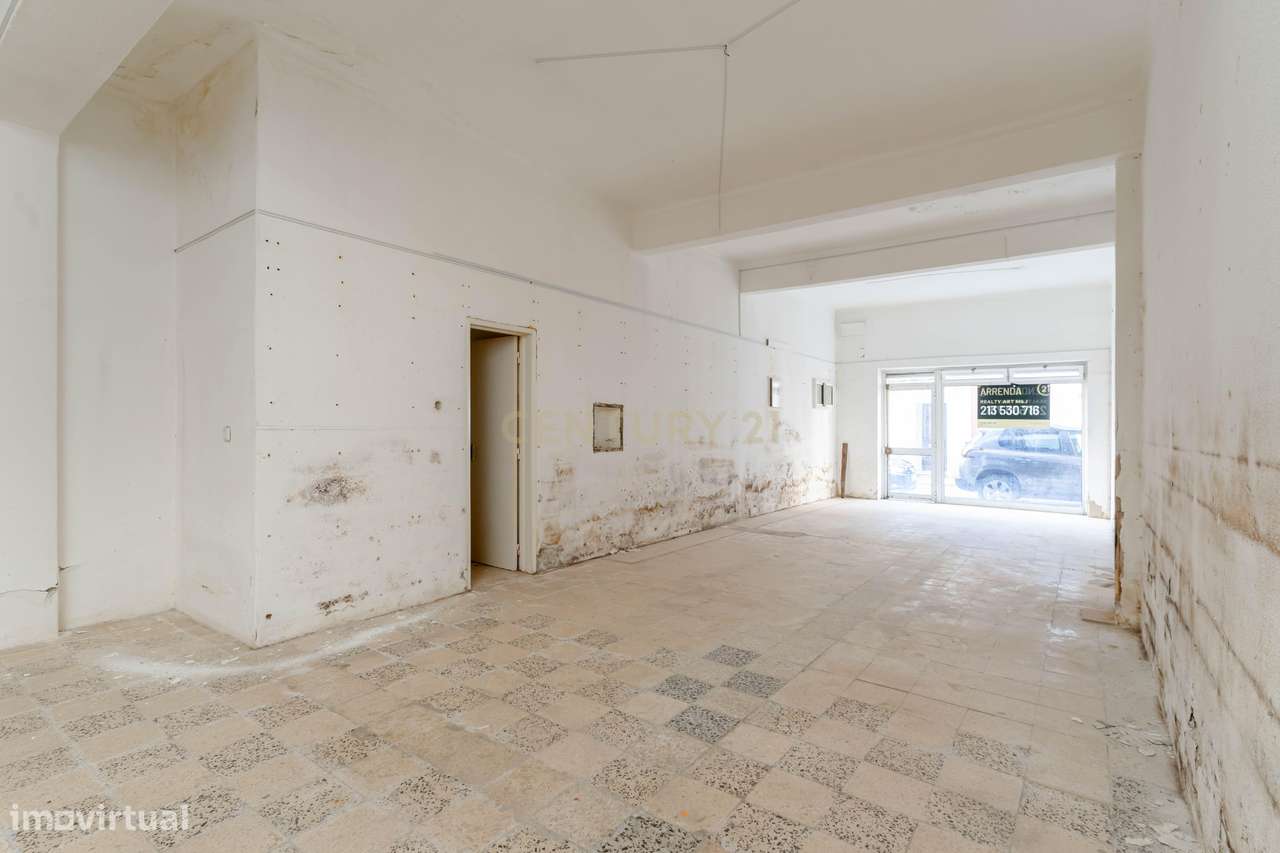 Loja com rendimento Baixa da Banheira - Grande imagem: 2/16