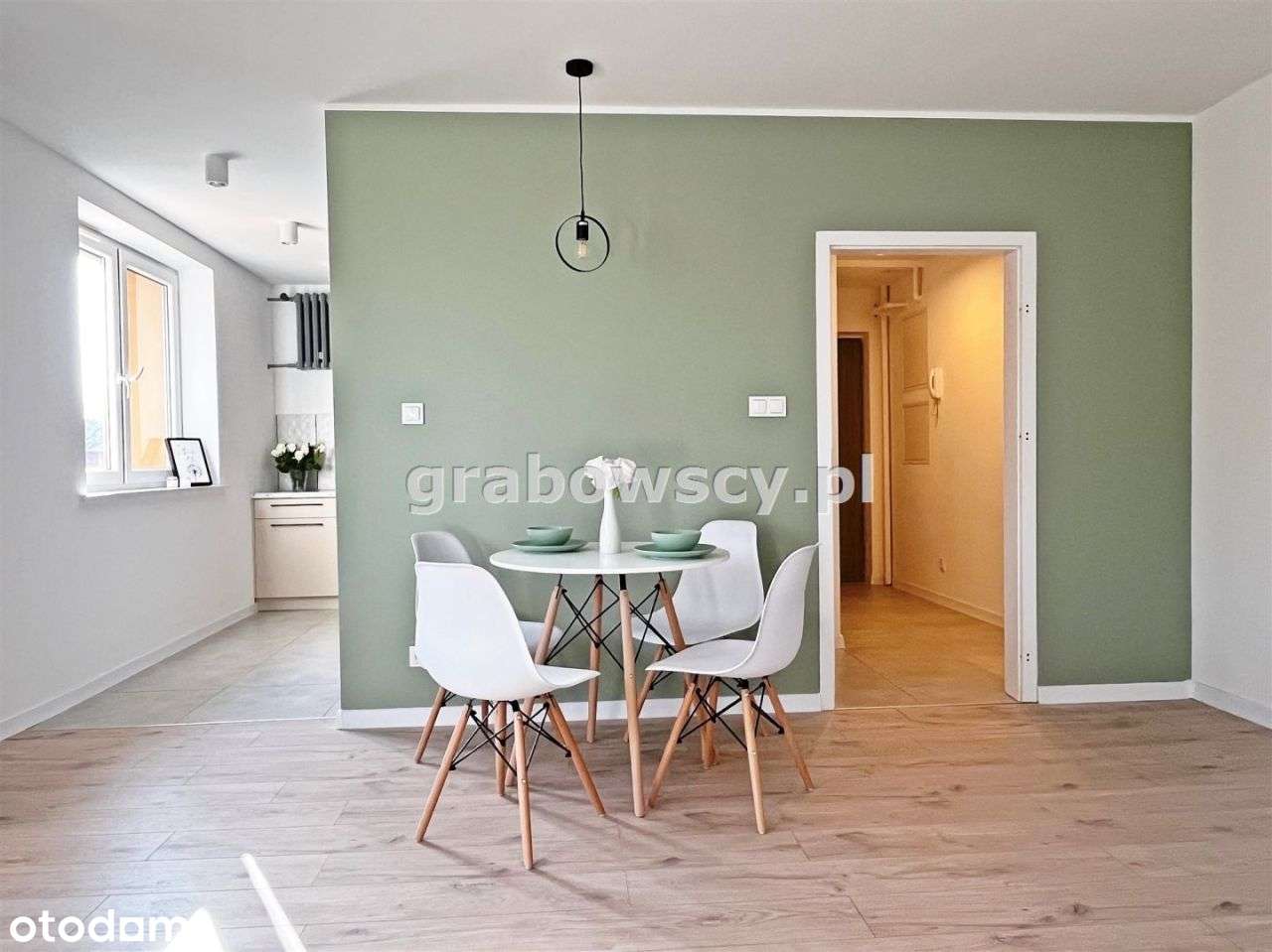 Gotowa do zamieszkania - kawalerka w centrum!-3