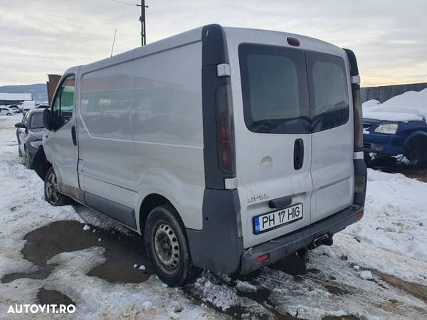 rampa injectoare praguri  racitor gaze debitmetru aer parasolare Opel Vivaro motor 1.9dti dezmembrez - 8