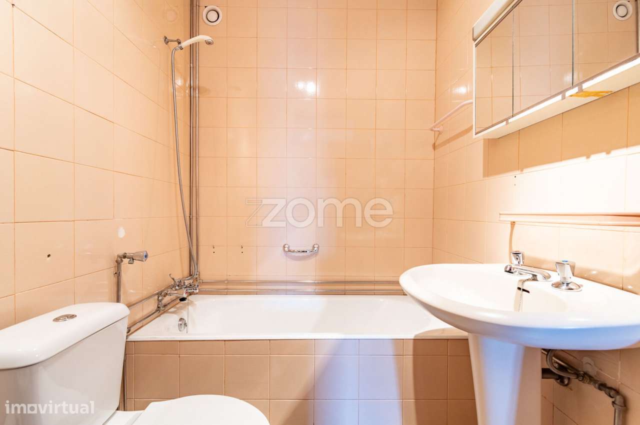 Apart. T1 Duplex com Terraço | Junto à Casa de Saúde da Boavista - Grande imagem: 4/29