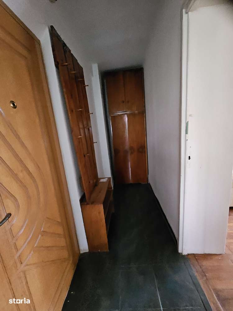Ultracentral -parter , apartament cu trei camere, parcare-5