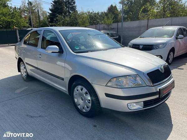 Skoda Octavia 1.6 MPI Ambiente - 2