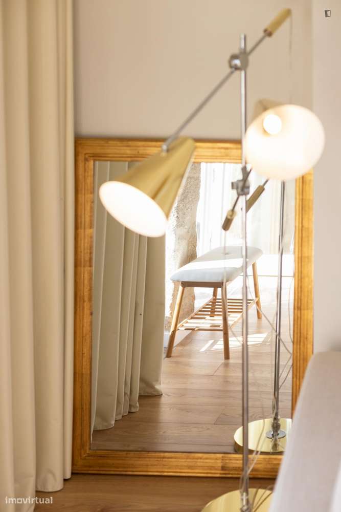 Apartamento com 1 quartos - localizado em Cedofeita Porto - Grande imagem: 2/10