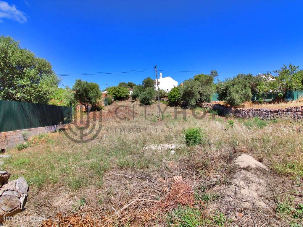 Lote Urbano para construção de um prédio - Grande imagem: 5/13