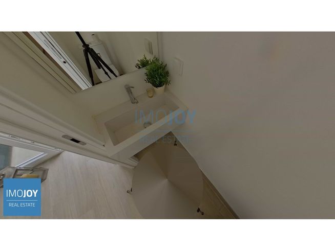 Apartamento T2 DUPLEX na Lapa, Recuperado, com Zona exterior-15