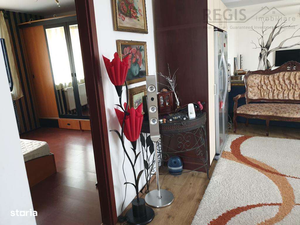 Vila 8 Camere si Curte – Spatiu Ideal pentru Familie Mare sau Investit - Imagine principală: 5/20