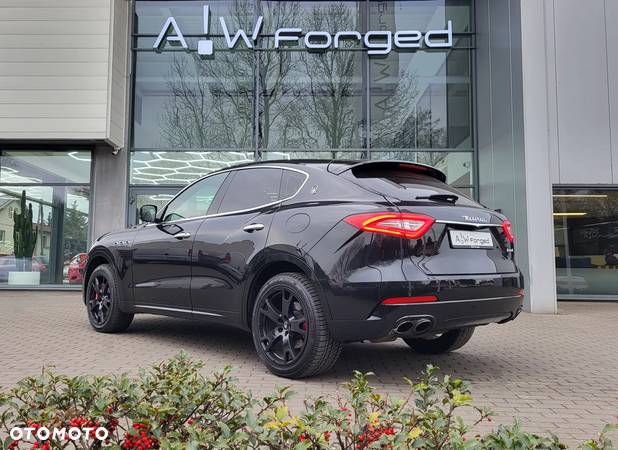 Maserati Levante S - 6