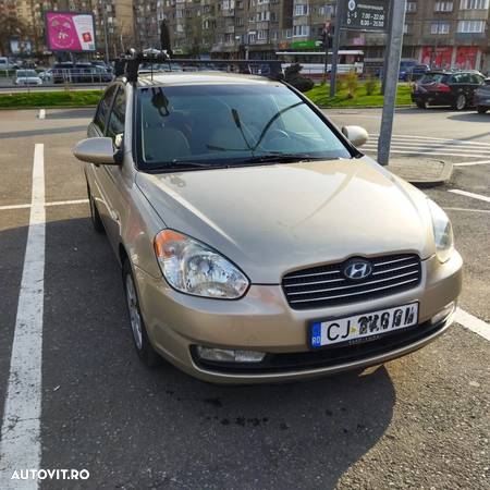 Hyundai Accent MC 1.4 DOHC GL FULL - 13