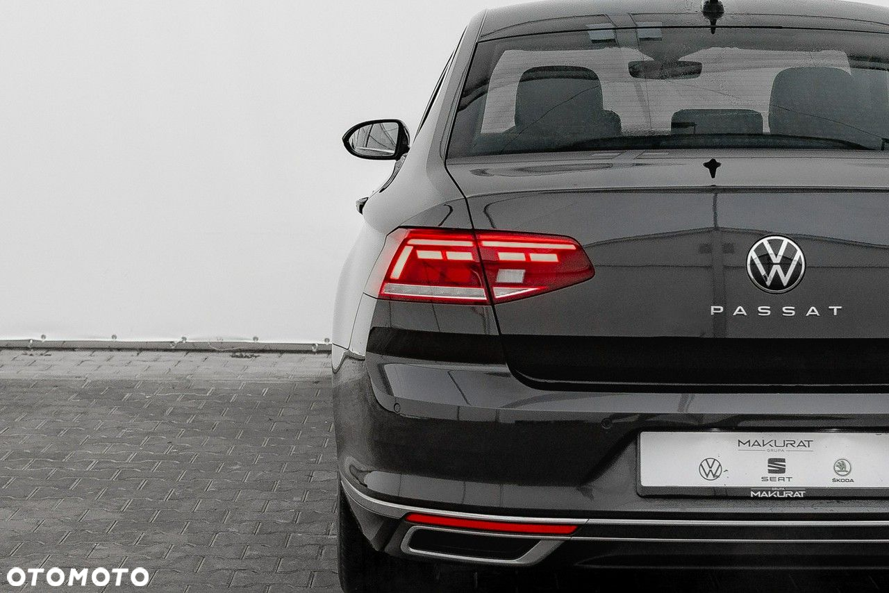 Volkswagen Passat 2.0 TDI Elegance DSG - 10