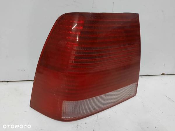 LAMPA LEWY + PRAWY TYŁ VOLKSWAGEN BORA I 1J5945257 LAMPA ŚWIATŁO STOP 1J5945135D - 3