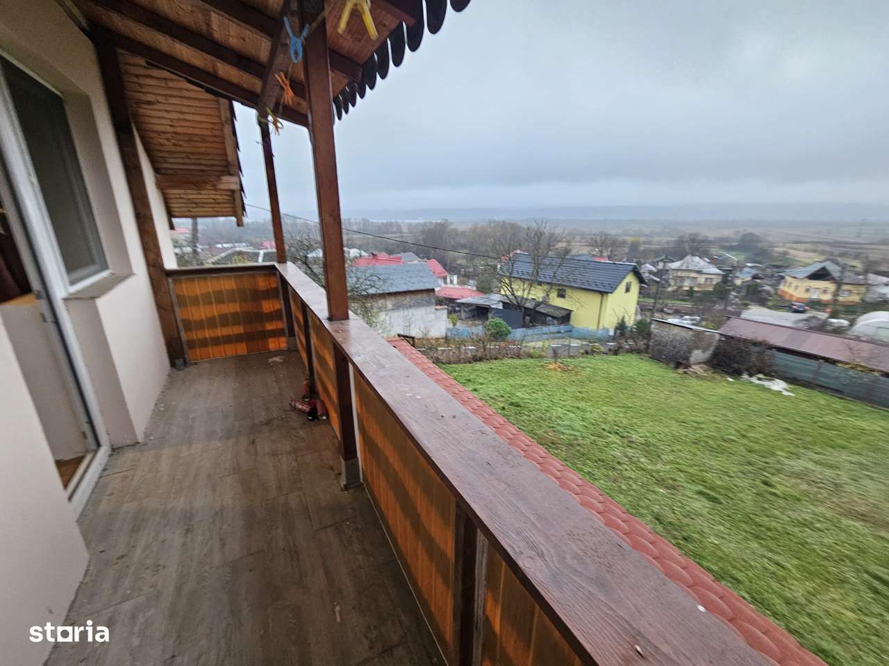 De vânzare Vilă P+1,Budeasa, teren 900 mp.,poziție frumoasă!-12