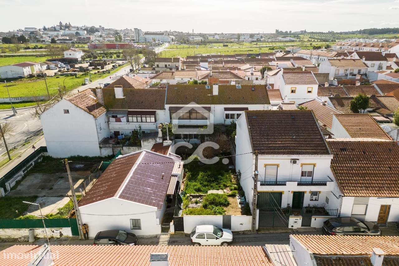 Terreno de 150m²com Projeto Aprovado para Moradia T3  | Bairro do Frei - Grande imagem: 2/21