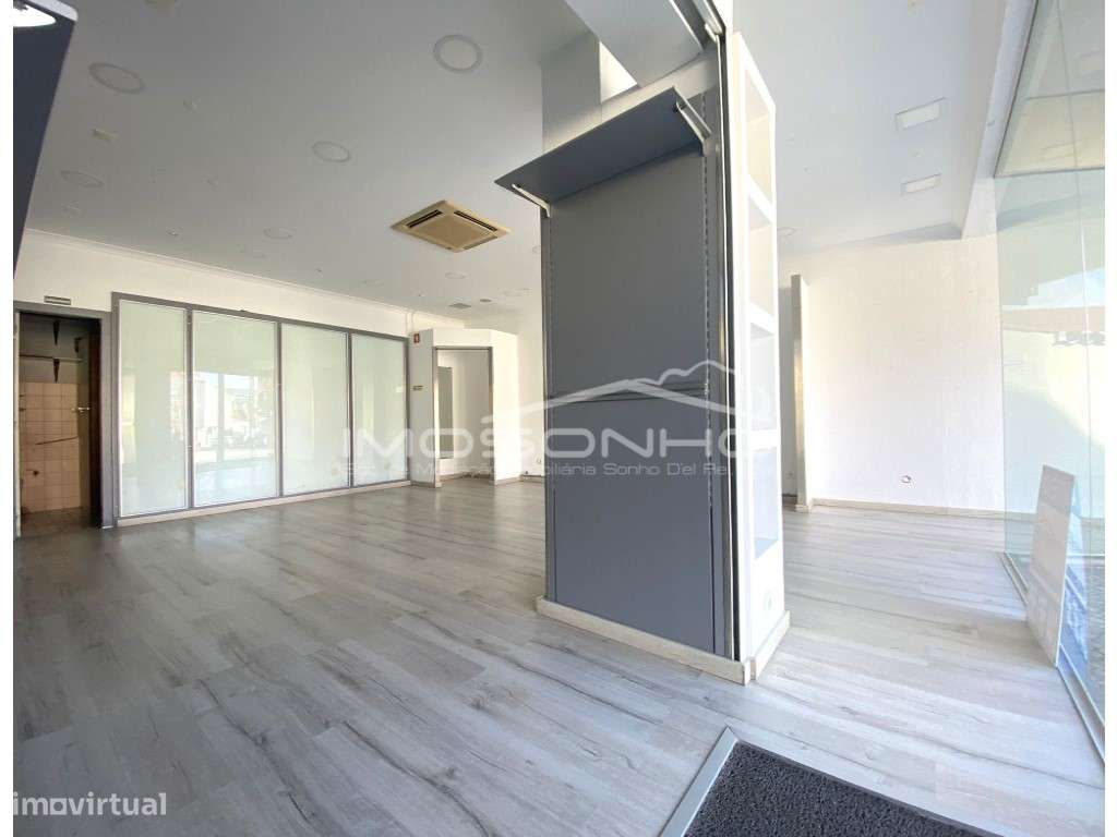 Loja localizada no centro da cidade - Grande imagem: 4/6