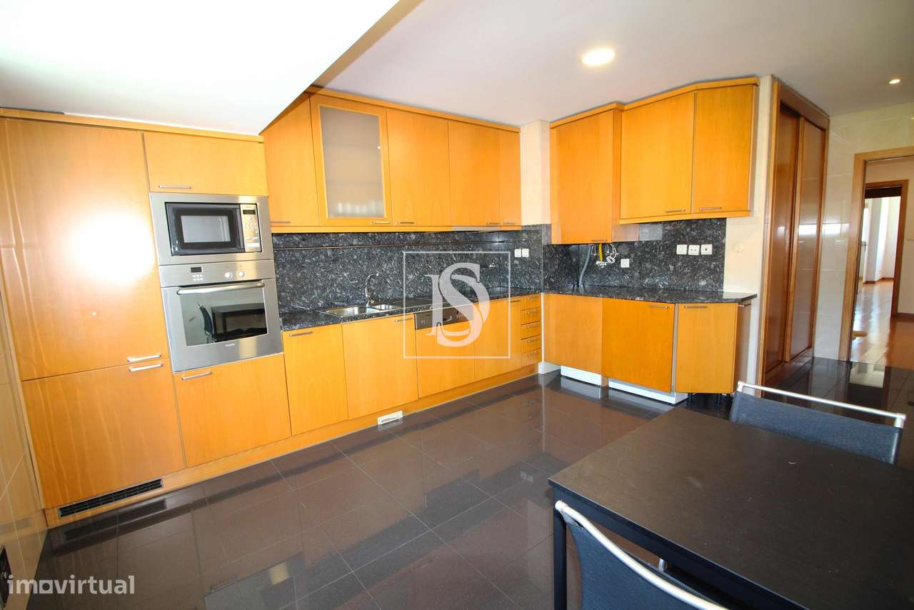 Apartamento T3 com garagem para 2 carros em Nogueiró - Grande imagem: 5/29