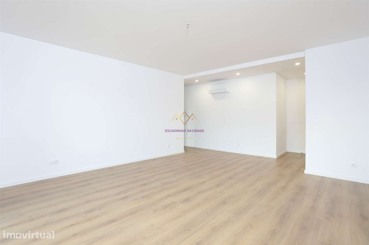 Colinas Do Cruzeiro, T3 Novo a Estrear com Garagem Box - Grande imagem: 3/26