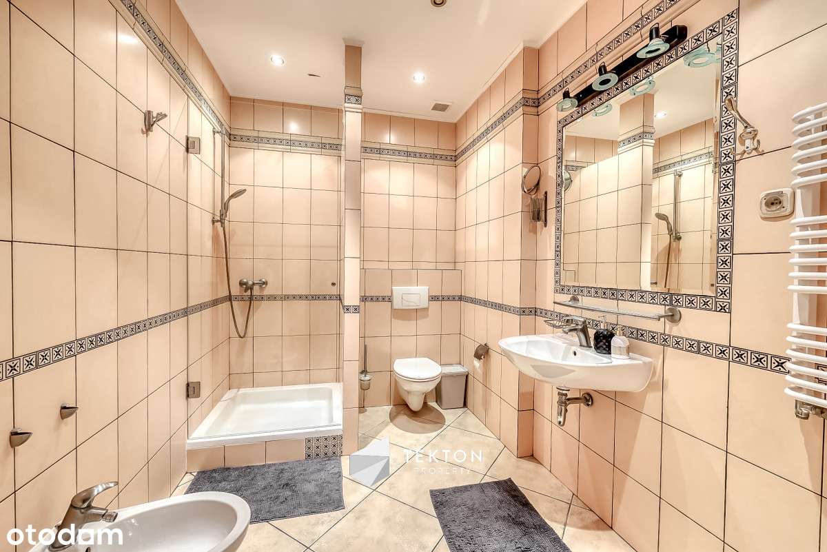 Piękny rozkładowy dom obok stacji Wkd Opacz-16