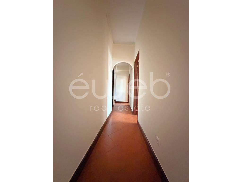Apartamento T4, Bonfim, Setúbal-30