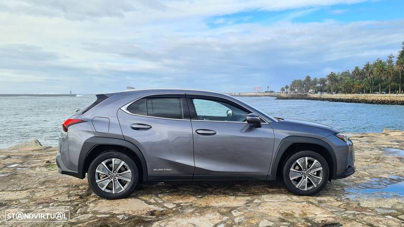 Lexus UX 300e Luxury - 6