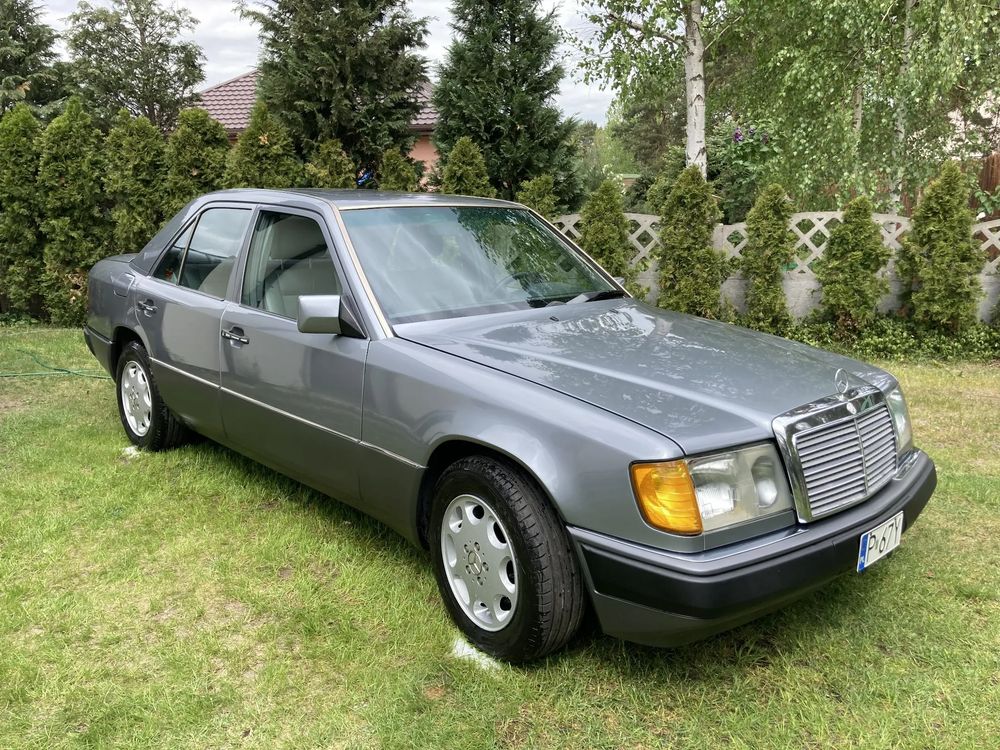 Mercedes-Benz E 1992