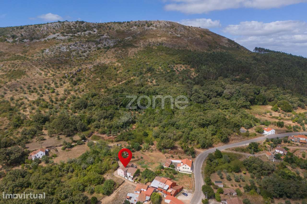 Moradia T2+2 | Garagem | Alvaiázere | Ao abrigo do Simplex-35