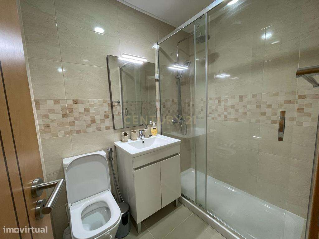 Apartamento T2 Renovado em Lavradio - Grande imagem: 4/6