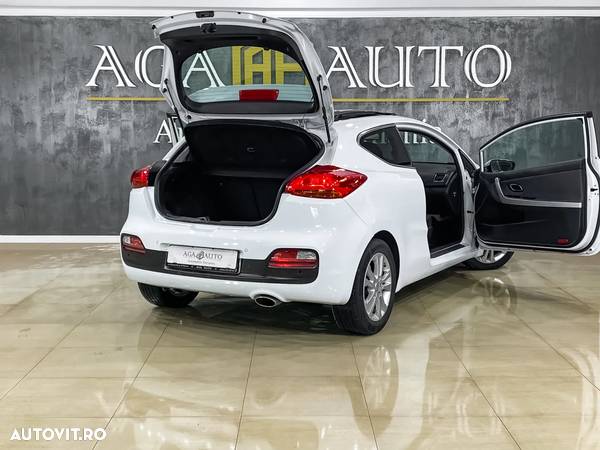 Kia Pro Ceed Cee'd 1.6 DSL City - 20