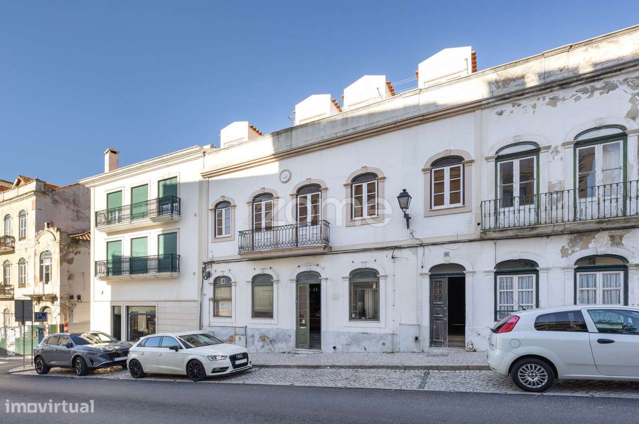 Loja perto da praia da Nazaré-30