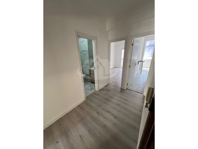 Apartamento T1 com 60 m² em Vialonga-9