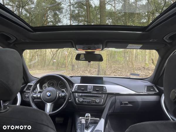 BMW Seria 3 320d Touring xDrive Sport-Aut Sport Line - 30