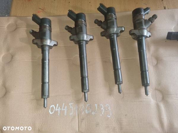 Wtrysk wtryskiwacz Peugeot Citroen Ford 1.6 HDI 0445110239 - 1