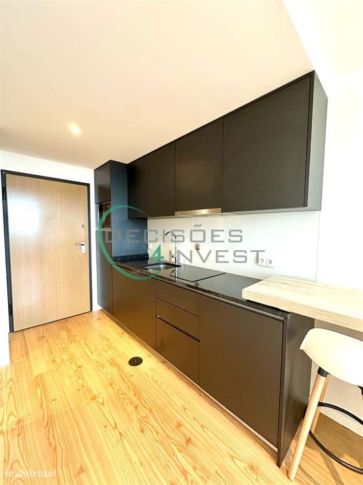 Apartamento T0 + T1 duplex com vista para a ria | Investimento junto à-15