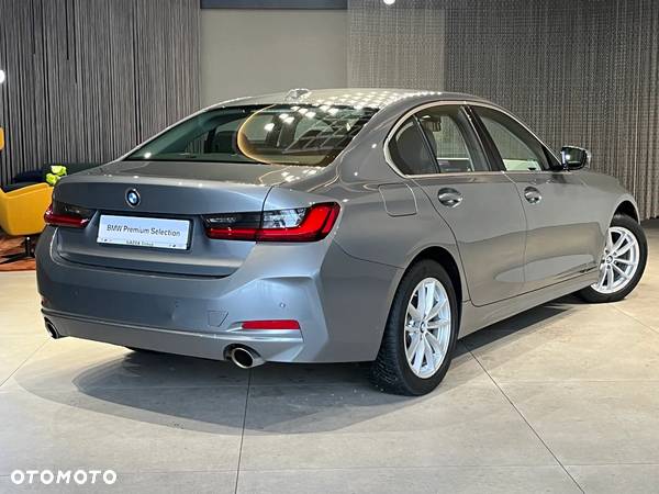 BMW Seria 3 318i Advantage - 2