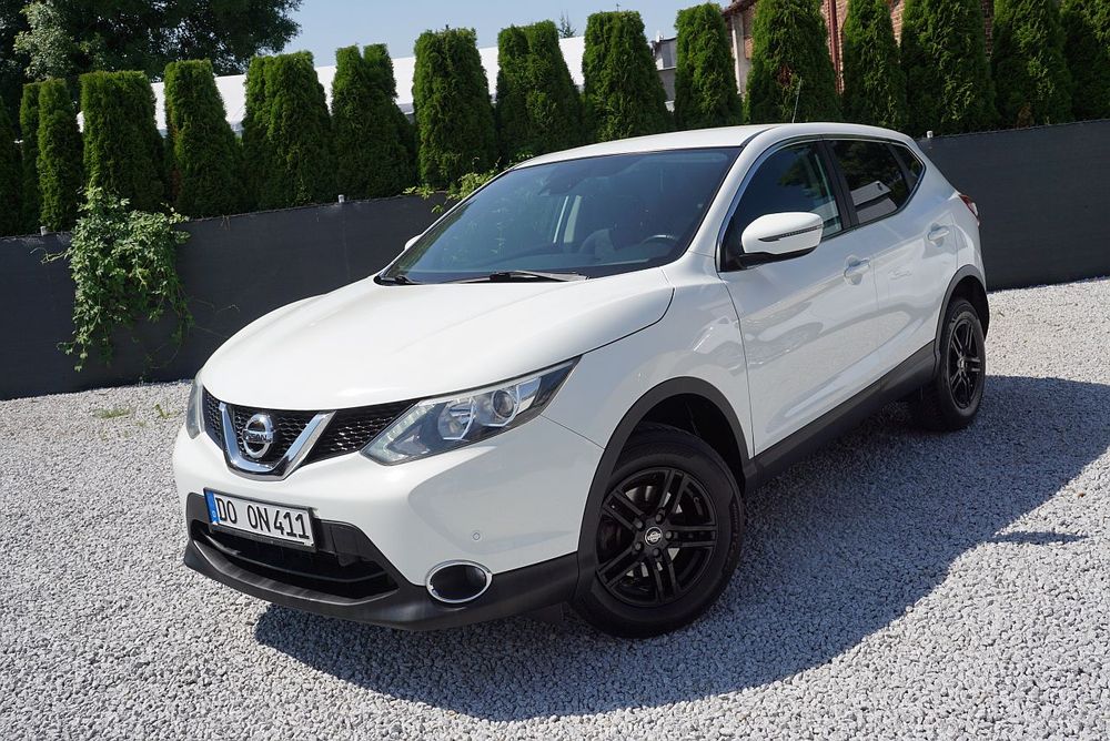 Nissan Qashqai II (2013-2021) 1.2 DIG-T N-Connecta 2014