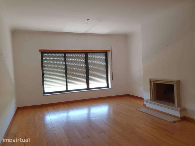 Apartamento T3 com garagem e arrecadação no Montijo - Grande imagem: 2/16