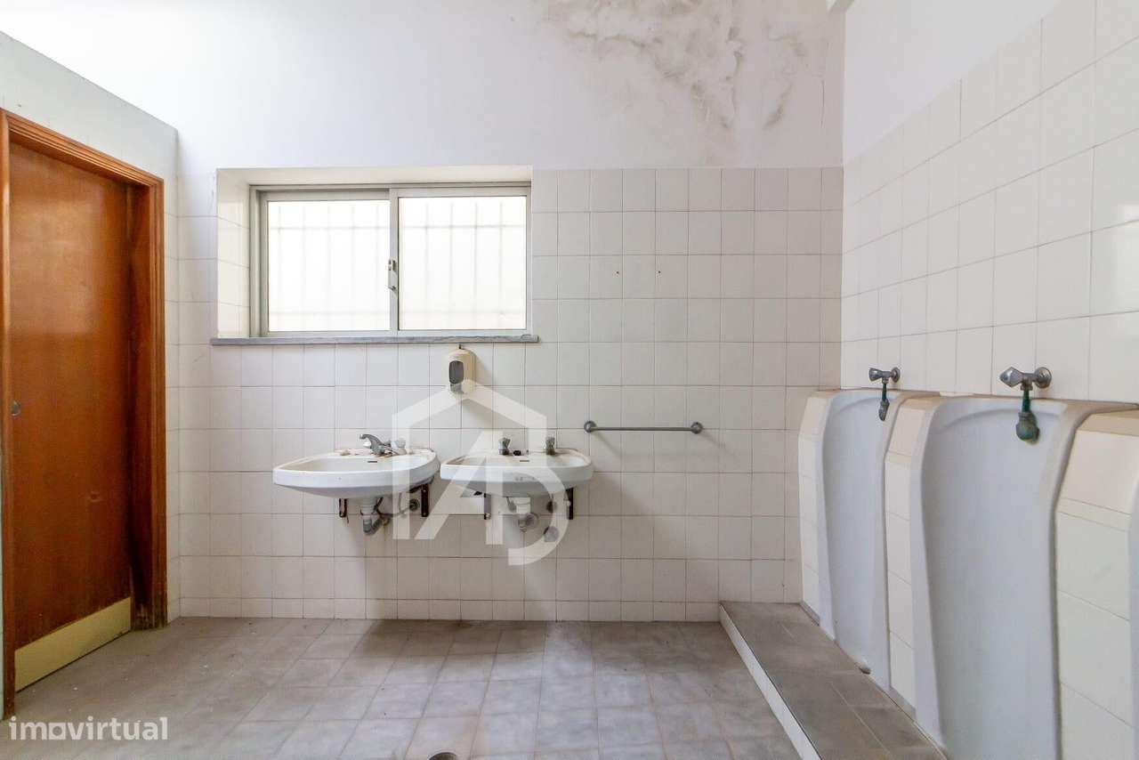 Prédio com potencial de reabilitação – Pernelhas, Leiria-36
