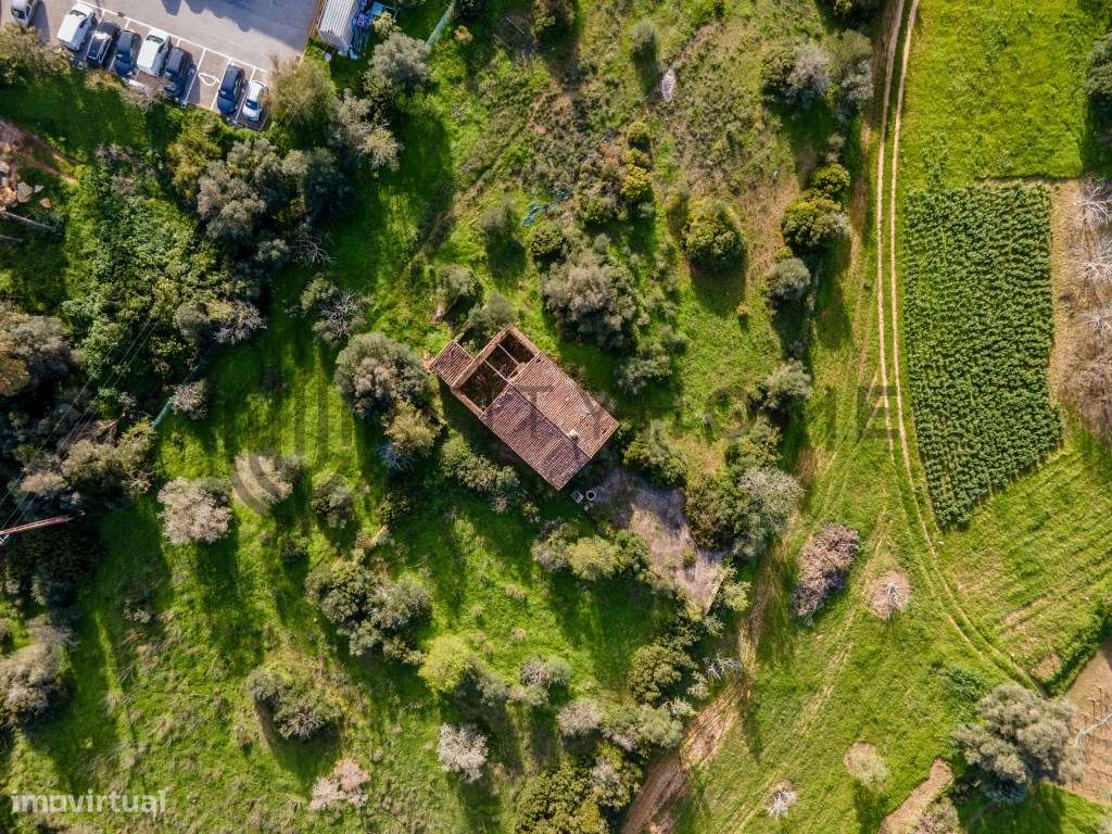 Terreno Misto com ruína junto aos Campos de Golfe do Gramacho - Lagoa-4