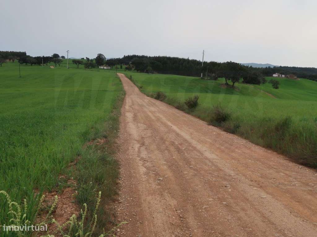 Quinta em excelente localização-27