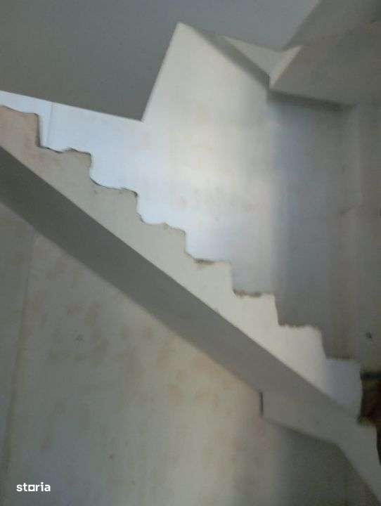 Vand bloc locuinte colective la rosu, stradal – Șos. Chitilei - Imagine principală: 4/19