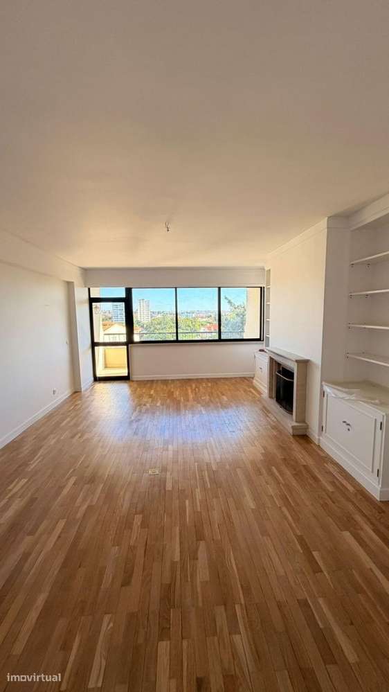 Apartamento T2 com estacionamento, Bairro do Rosário, Cascais - Grande imagem: 5/11