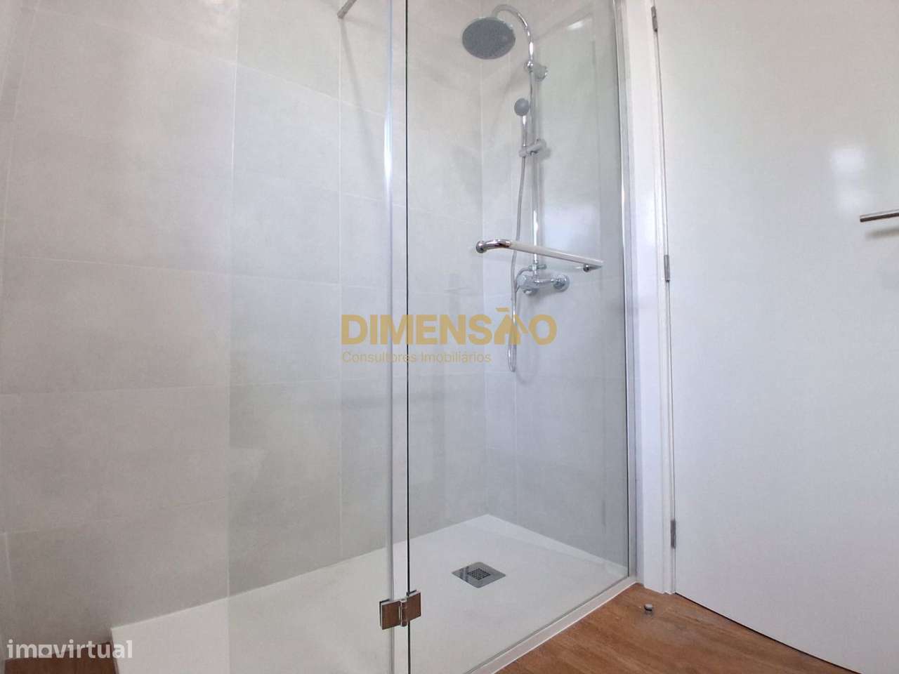 T3 em Águas Santas  Totalmente Remodelado com Garagem DCI159-15