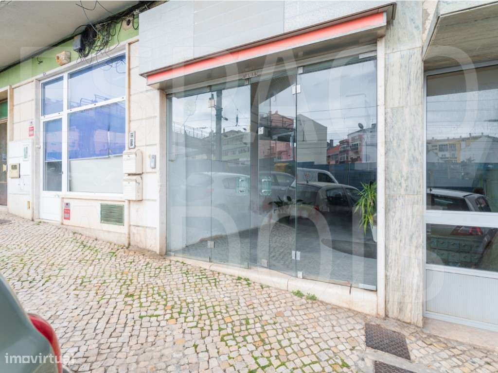 Armazém Amplo; com 2 Pisos! Boa Localização, próximo do Centro da A... - Grande imagem: 2/60